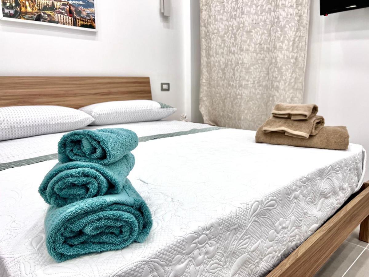 Casa Vacanza Da Zia Susetta Napels Buitenkant foto
